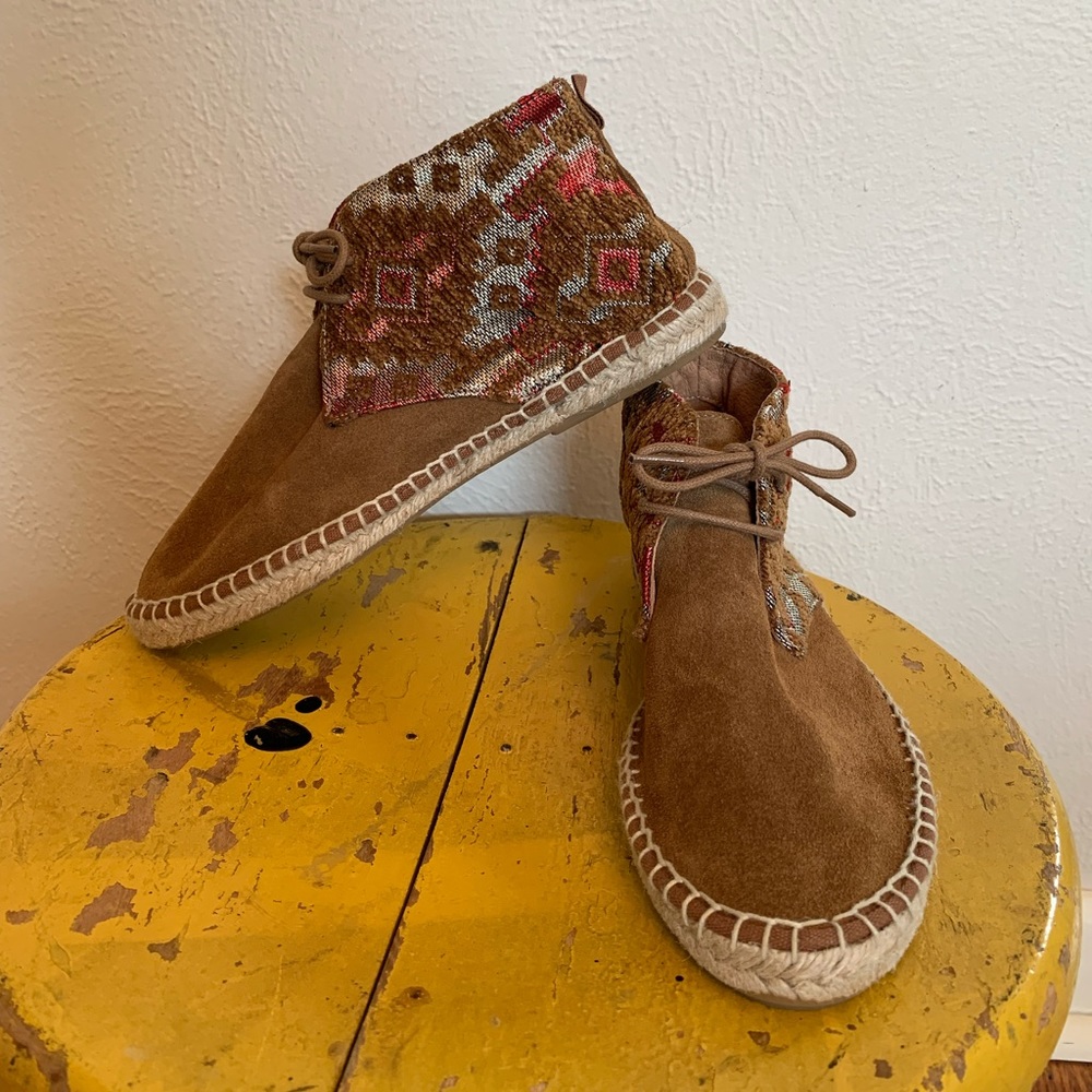 Veracruz Artisans Ankle Booties Moccasins Made in Spain US Size 7 EU Siz…